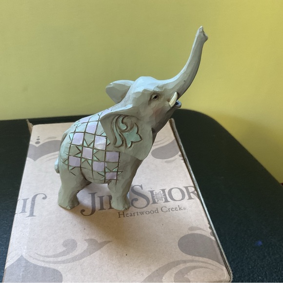 NIB Jim Shore Elephant Raised Trunk Figurine Heartwood Creek - Picture 9 of 10